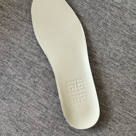 Givenchy City Sneakers in size 37.5–7 US. NIB.! - Picture 8 of 9